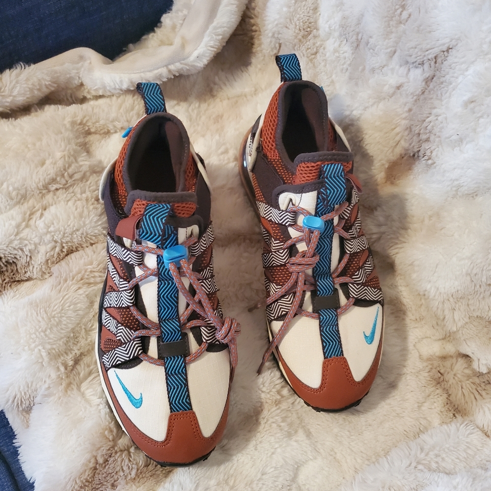 Nike Bowfin